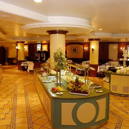 Hotel Palace Andora (miasto)
