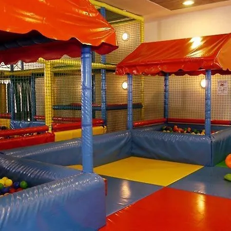 Palace אנדורה לה ולה